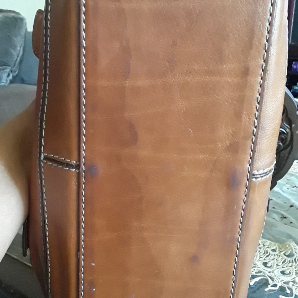 Michael Kors Purse - Picture 6 of 8